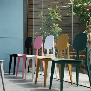 Cómodas sillas de plástico coloridas muebles de restaurante silla de café plástico apilable